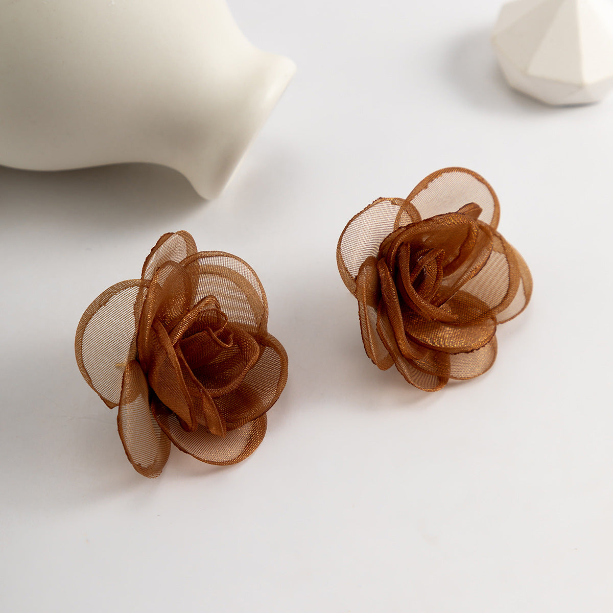 Mesh rose studs