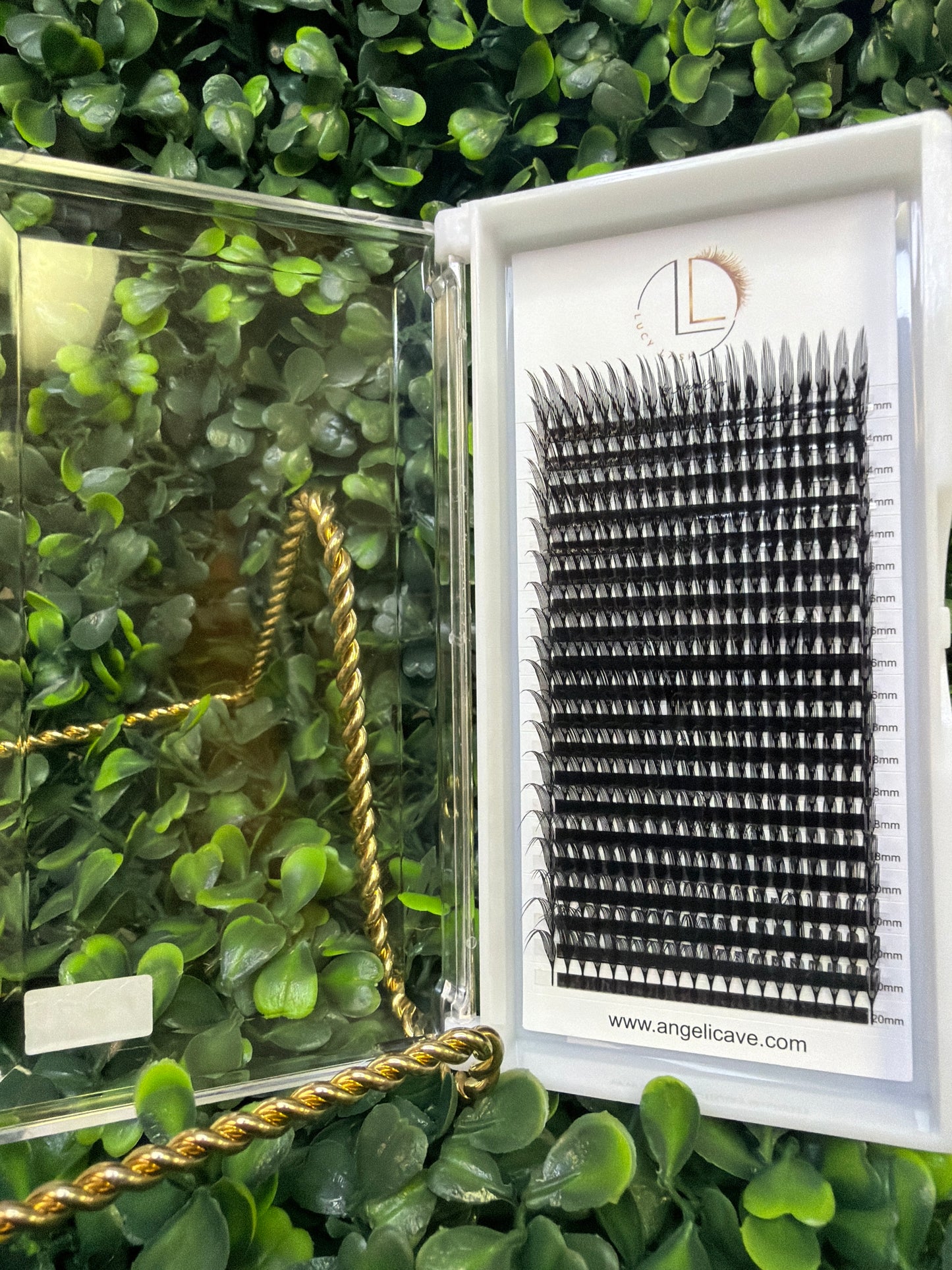 20 Row Anime Lash Trays